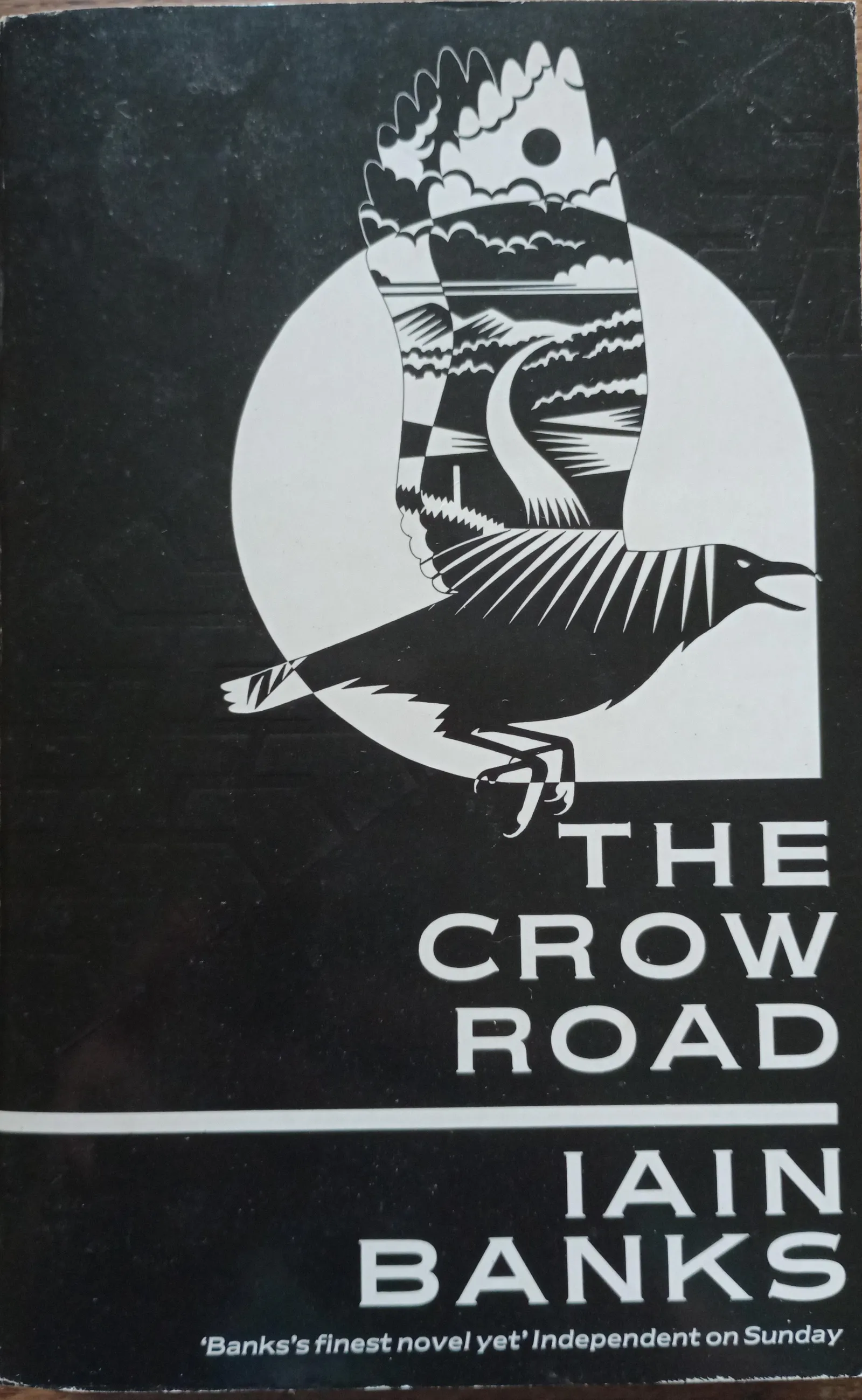 Iain M. Banks: The Crow Road (1993, Little, Brown and Company)